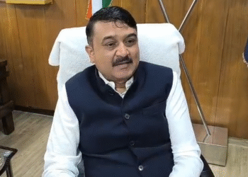 टिहरी में बस हादसा, SDRF की 5 टीमें मौके पर