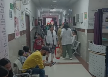 सरकार के दावों की खुली पोल: अल्मोड़ा मेडिकल कॉलेज में डॉक्टरों और स्टाफ की भारी कमी, मरीज परेशान