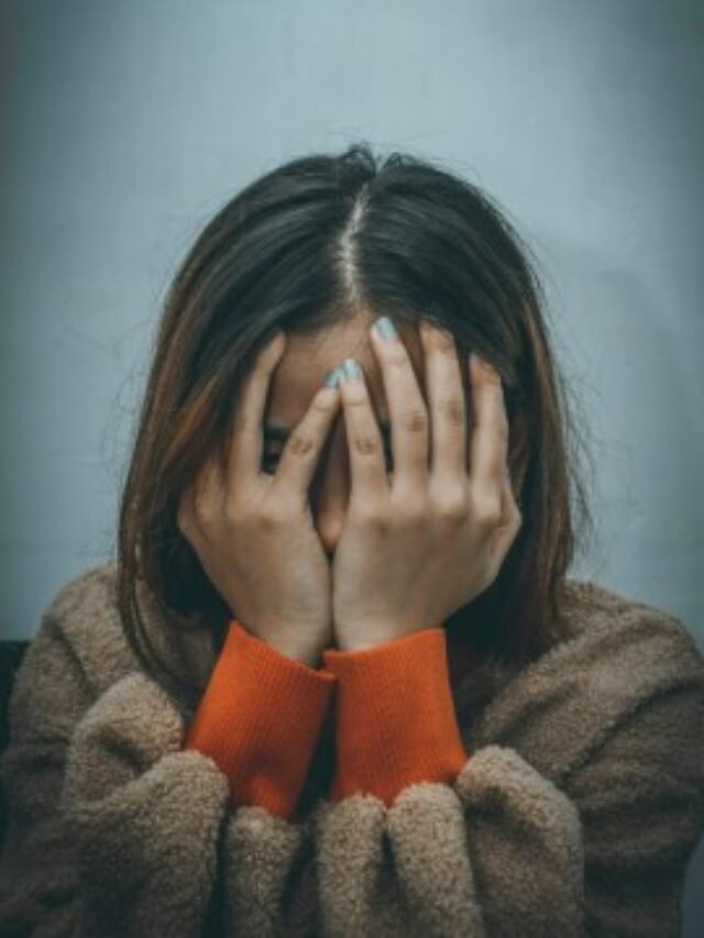 डिप्रेशन के 6 शारीरिक लक्षण, जिन्हें ज्यादातर समझ लेते हैं दूसरी स्वास्थ्य समस्याएं