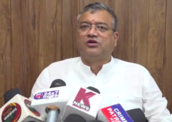 देहरादून नगर निगम में करीब 20 मनोनीत पार्षदों ने ली शपथ, मेयर ने दी बधाई